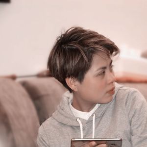 Meet your Posher, Lindy